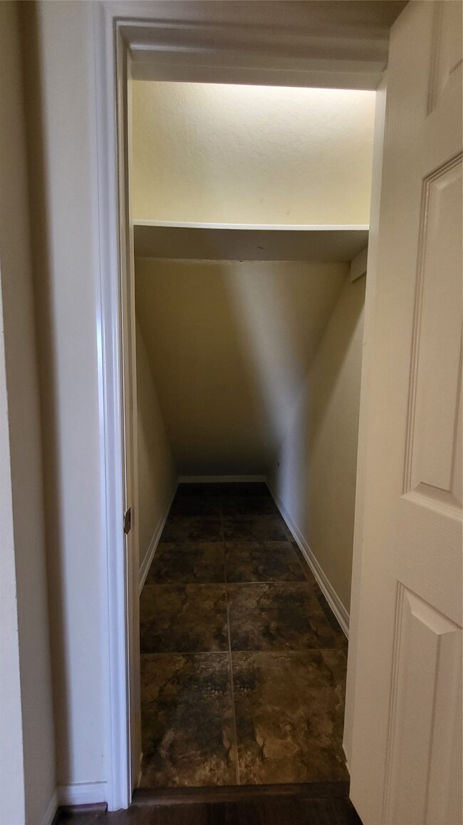 2026 Silverwater Ct, Richmond, TX 77469 - photo 5