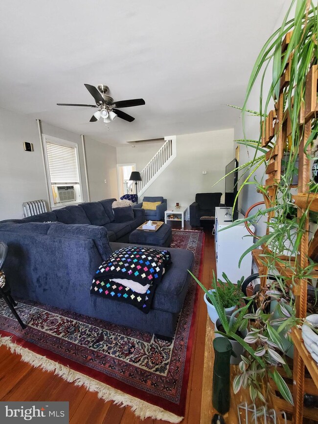 343 Spring Mill Ave, Conshohocken, PA 19428 - photo 2