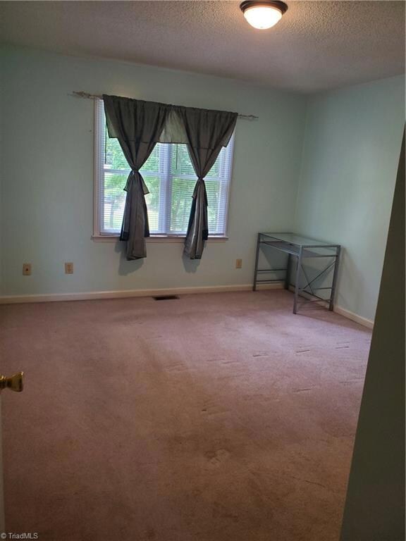 1805 Rocky Ln, Asheboro, NC 27205 - photo 7