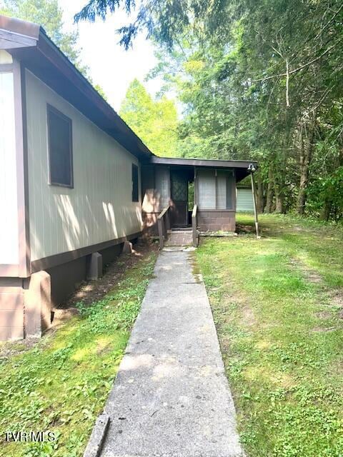 11616 Alfred Cox Rd, Pound, VA 24279 - photo 2