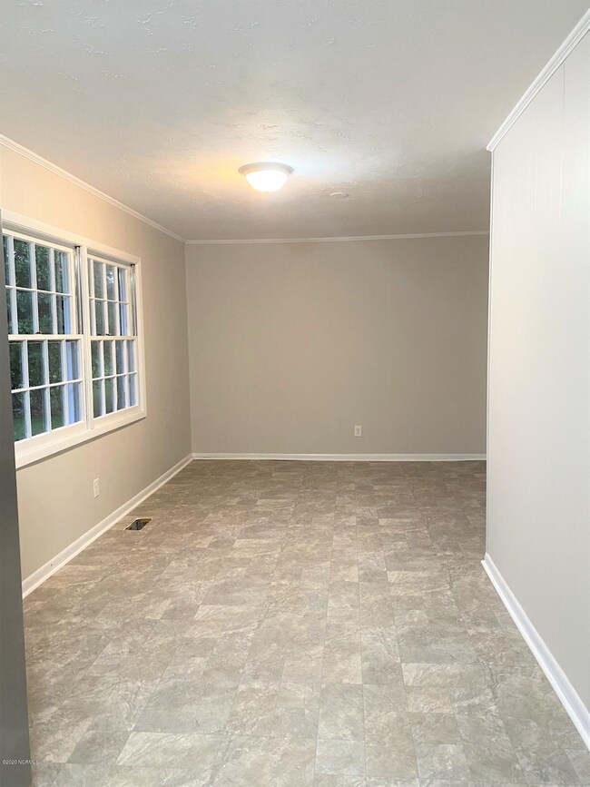 816 Williams St, Jacksonville, NC 28540 - photo 4