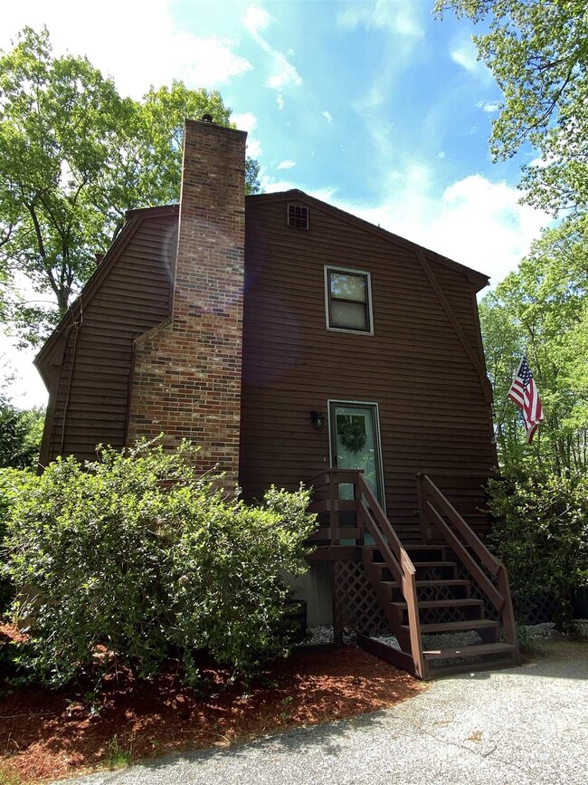 8 Emerald Dr, Derry, NH 03038 - photo 2