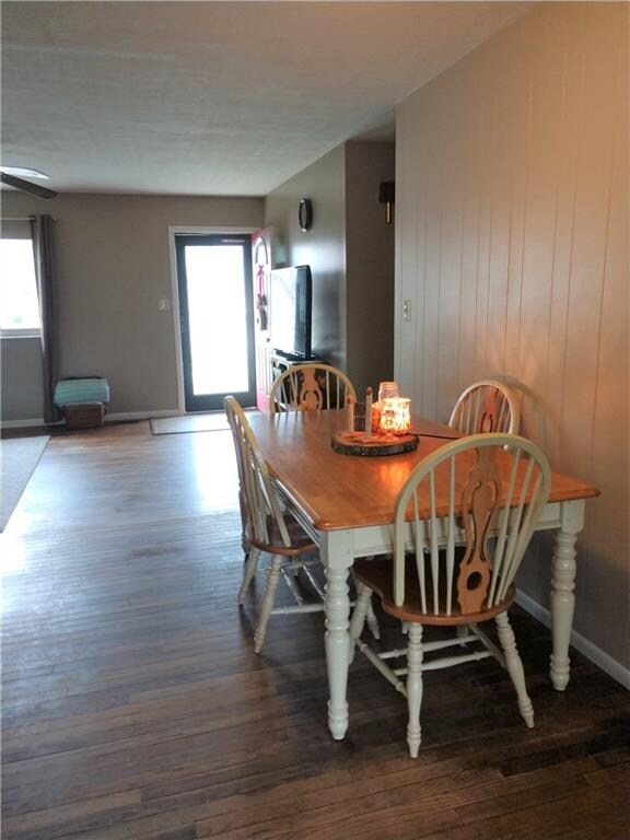 3435 Elizabeth St, Columbus, IN 47203 - photo 4