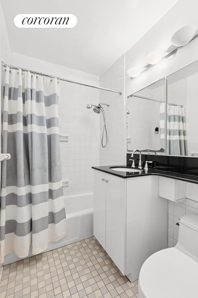 Plaza 400 unit 17F, New York, NY 10022 - photo 7