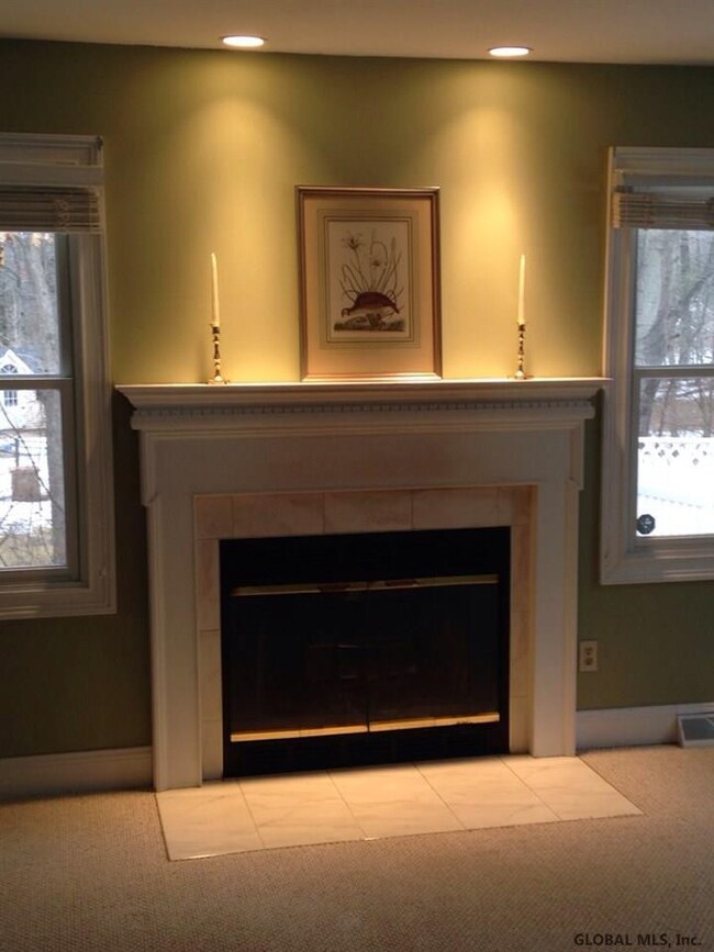 42 Macaulay Ln, Schenectady, NY 12309 - photo 6