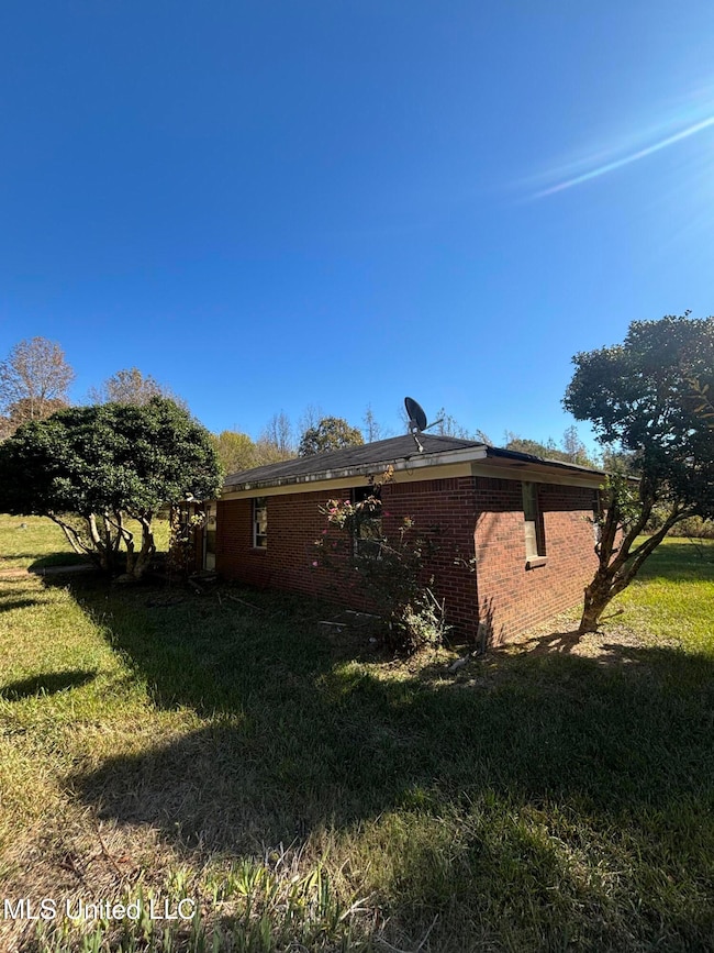 2488 O B McClinton Rd, Senatobia, MS 38668 - photo 2