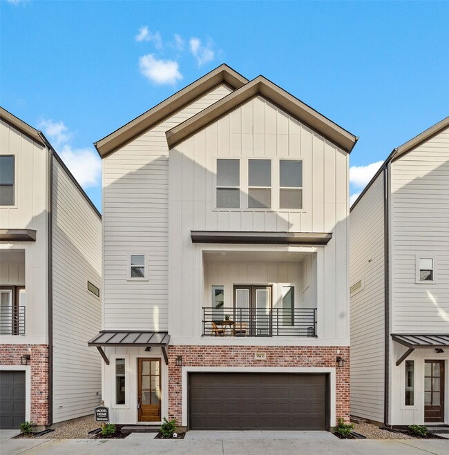 952 Fisher St unit C, Houston, TX 77018 - photo 4