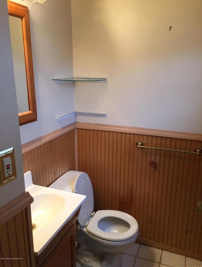 carlow way half bath