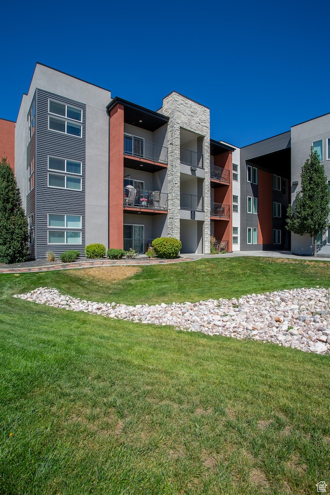 875 S Depot St unit A335, Clearfield, UT 84015 - photo 3