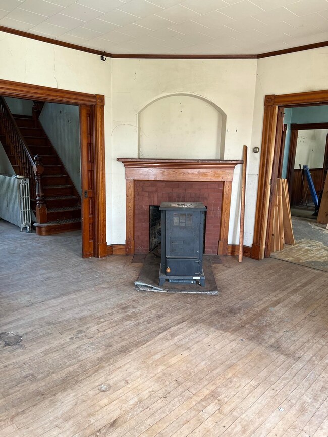 34 High St, Claremont, NH 03743 - photo 5