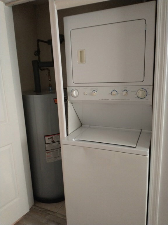 656 High St unit 204, Clinton, MA 01510 - photo 4