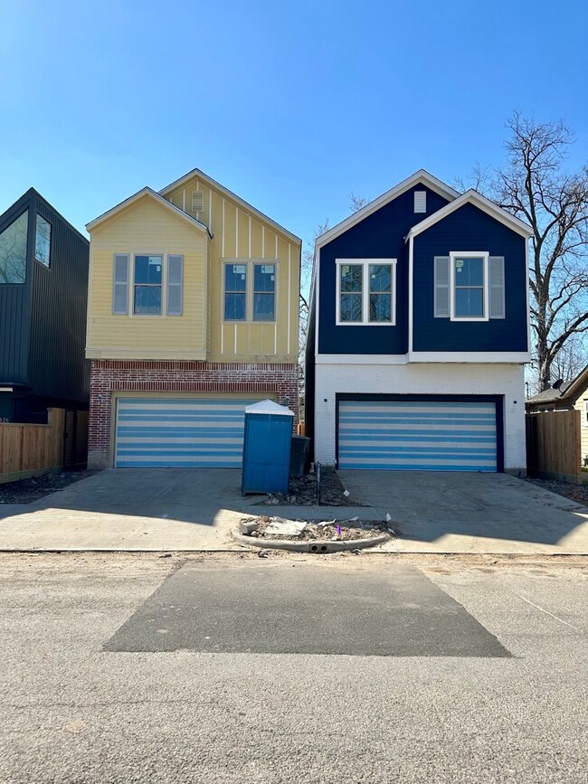 824 Aurora St, Houston, TX 77009 - photo 2