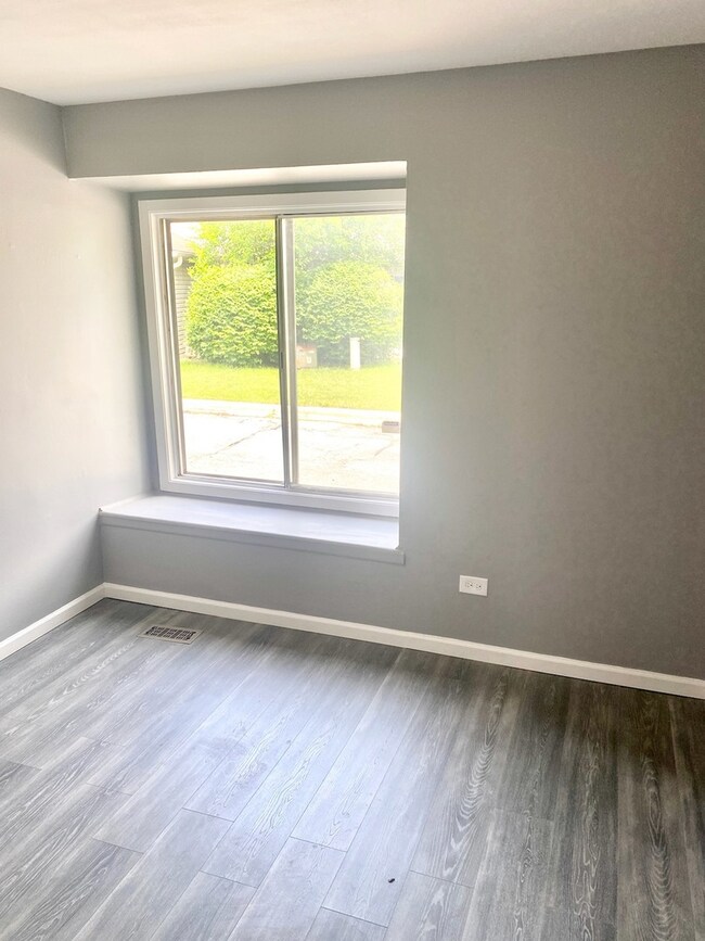 4471 Provincetown Dr, Country Club Hills, IL 60478 - photo 5