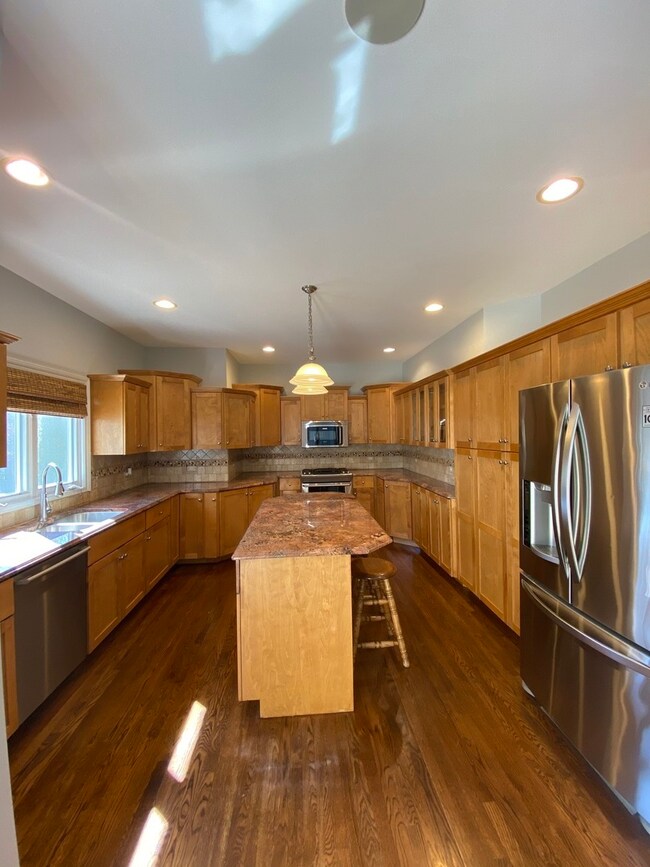 24713 Jolee Ct, Plainfield, IL 60544 - photo 6