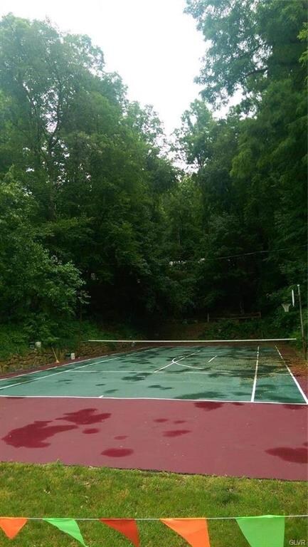 4392 Mill Rd, Emmaus, PA 18049 - photo 4