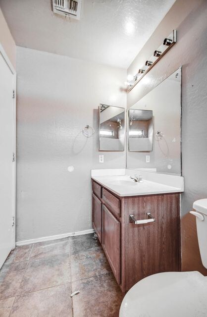 Master Bath pic-1