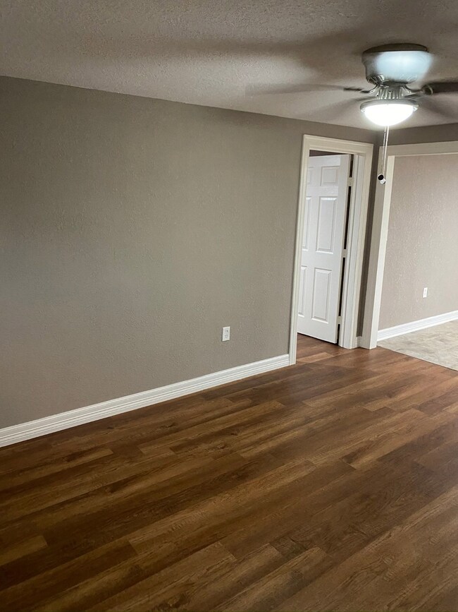 8918 1/2 Manus St unit A, Houston, TX 77093 - photo 2