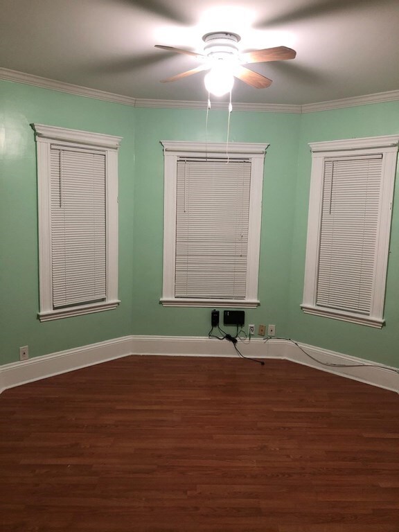 9 Saratoga St unit 1, Lynn, MA 01902 - photo 3