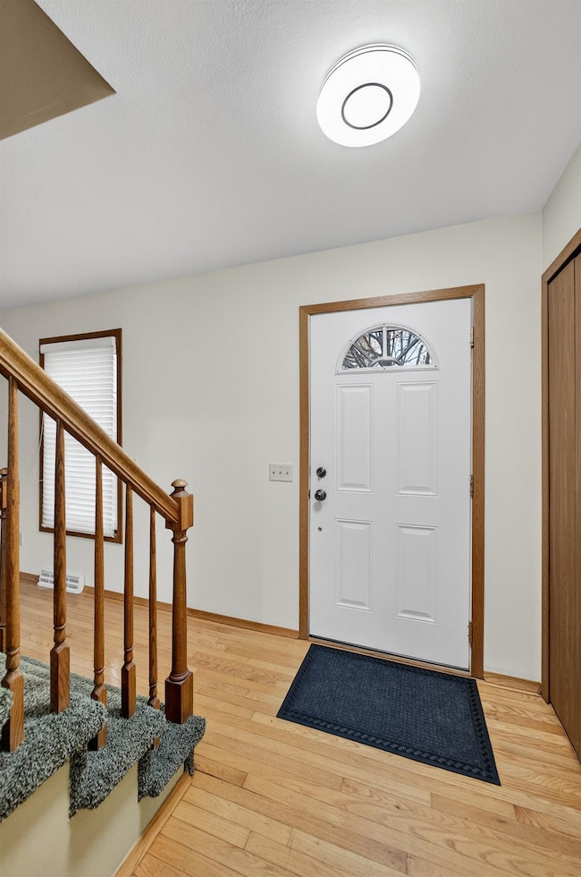 7202 Tempe Dr, Madison, WI 53719 - photo 3