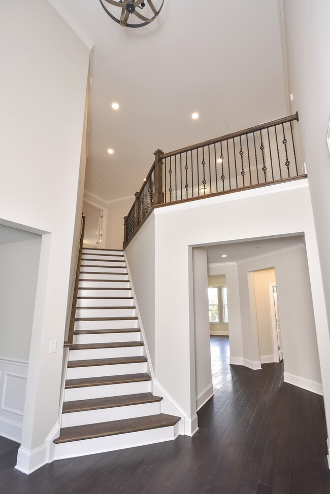 Gorgeous Two Story Foyer
