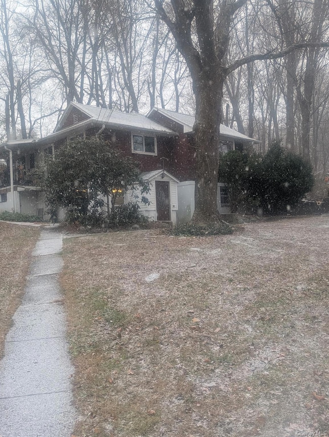 9 Hollowbrook Place, Cortlandt Manor, NY 10567 - photo 2