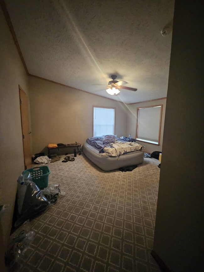 4740 Spring Creek Dr unit 134, Howell, MI 48843 - photo 4