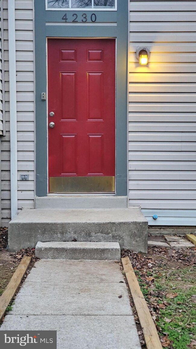 4230 Pinefield Ct, Randallstown, MD 21133 - photo 2