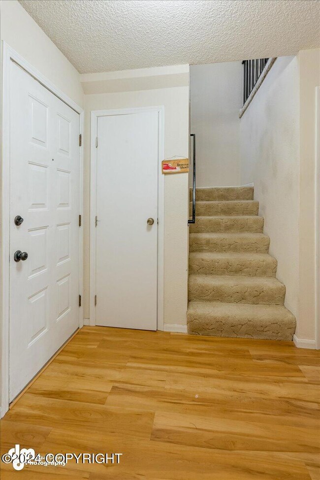 6542 E 16th Ave, Anchorage, AK 99504 - photo 6