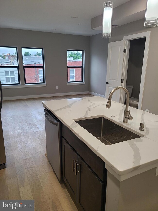 505 Kennedy St NW unit 402, Washington, DC 20011 - photo 4