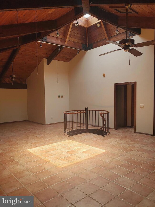 875 Harwood Rd, Harwood, MD 20776 - photo 3