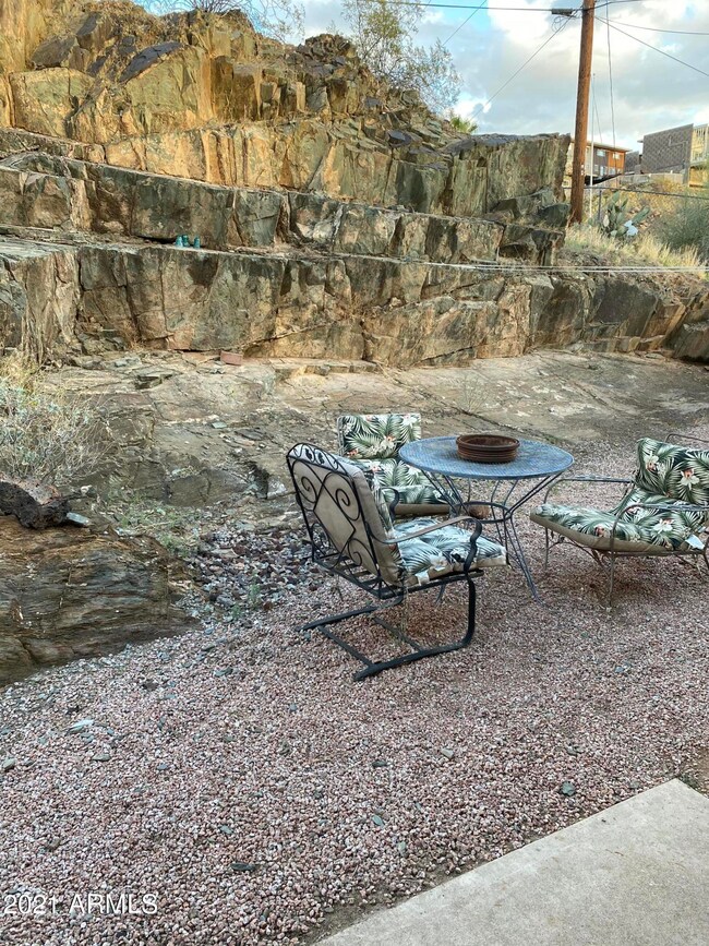 1027 E Seldon Ln, Phoenix, AZ 85020 - photo 5