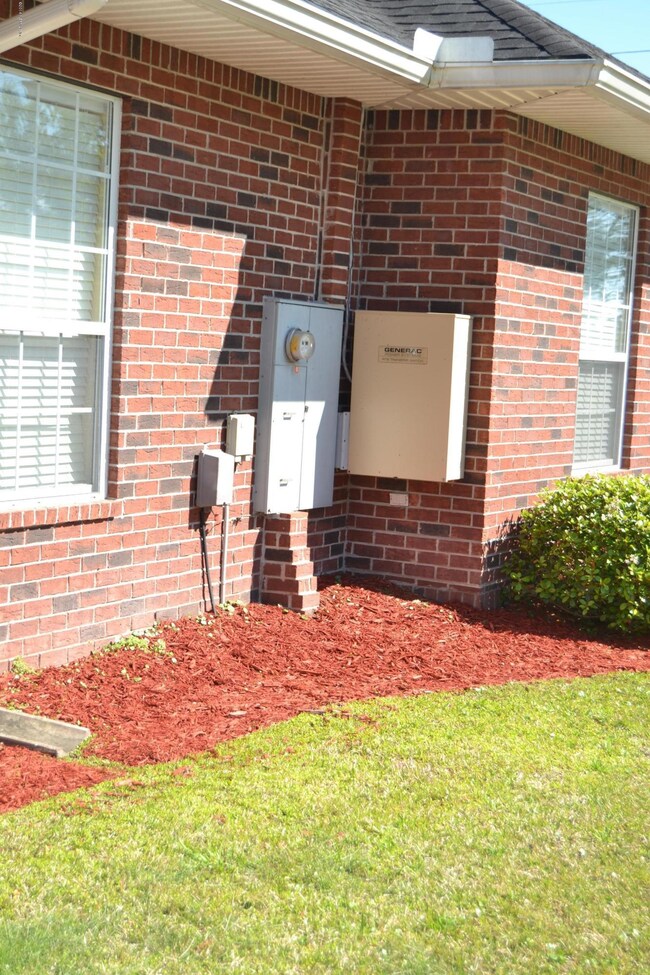 2723 Armsdale Rd, Jacksonville, FL 32218 - photo 3