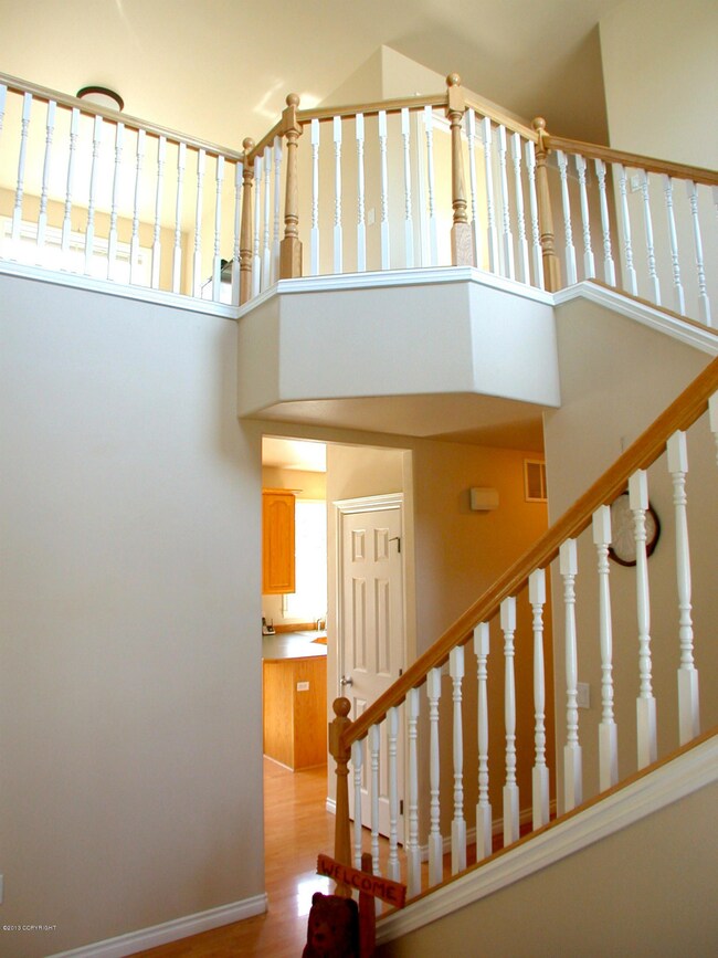 Upstairs Loft Familyroom