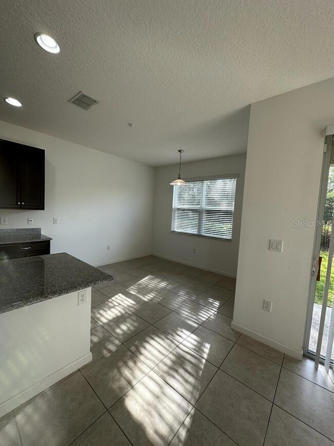 1992 Switch Grass Cir, Ocoee, FL 34761 - photo 5