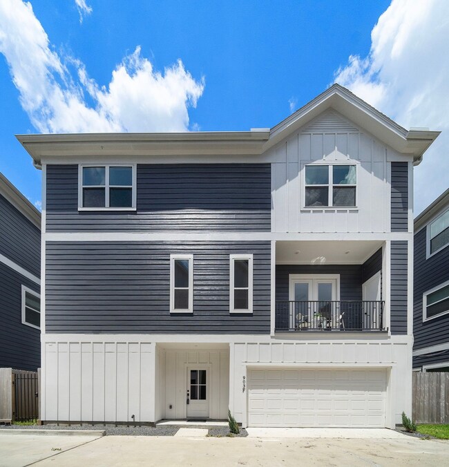 903 Lehman St unit B, Houston, TX 77018 - photo 2