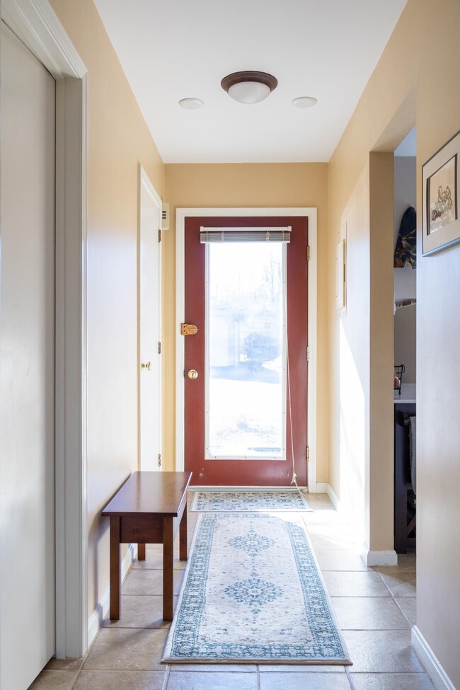 43 Overlook Dr, South Burlington, VT 05403 - photo 4