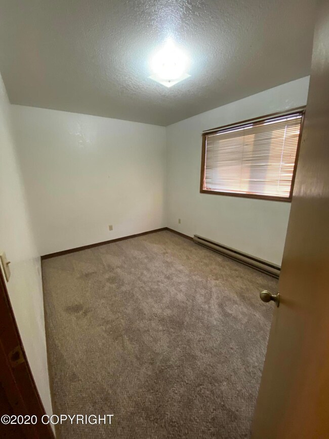 1461 S Down Wind Cir unit 1, Wasilla, AK 99654 - photo 4