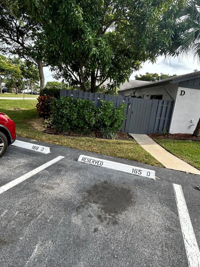 1158 Summit Trail Cir unit D, West Palm Beach, FL 33415 - photo 4