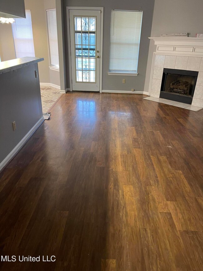 70EE8C62-9A9A-490B-85F9-3D6A080C9365