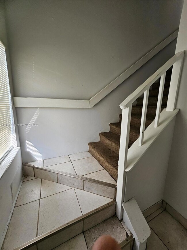 2511 NW 56th Ave unit 4-25, Lauderhill, FL 33313 - photo 7