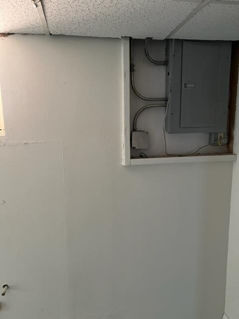 118 S Fulton Ave, Waukegan, IL 60085 - photo 2