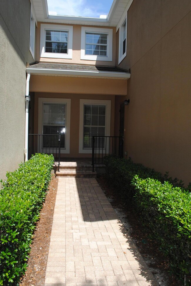 8579 Little Swift Cir, Jacksonville, FL 32256 - photo 2