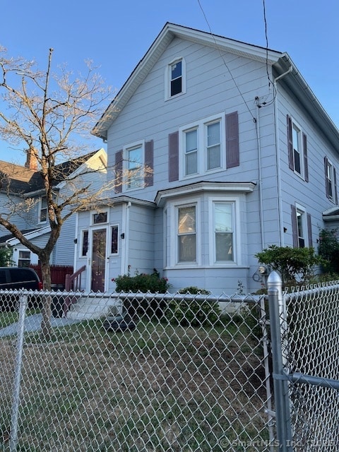 180 Holly St, Bridgeport, CT 06607 - photo 2