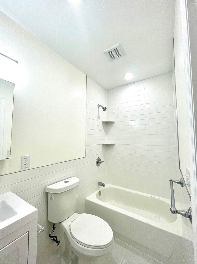 662 Bergen Ave unit 1, Jersey City, NJ 07304 - photo 5