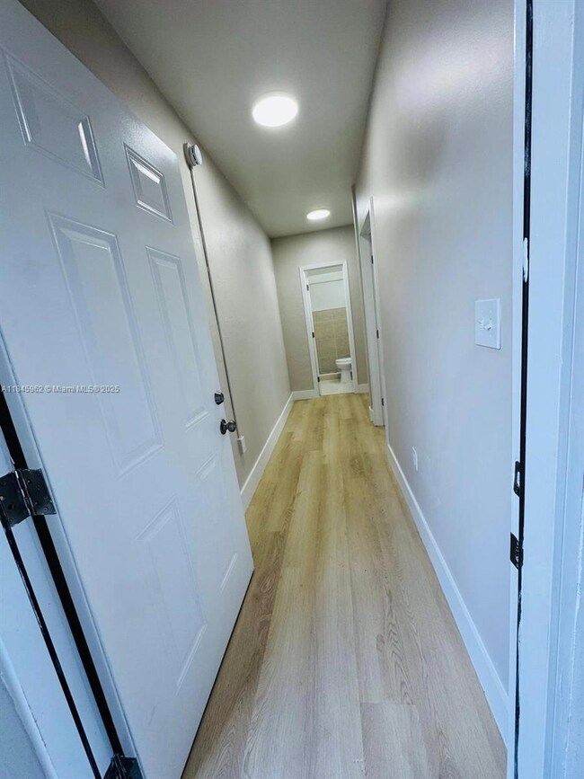 2960 W Flagler St unit 11, Miami, FL 33135 - photo 7