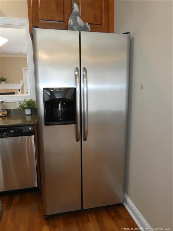 STAINLESS STEEL REFRIGERATOR