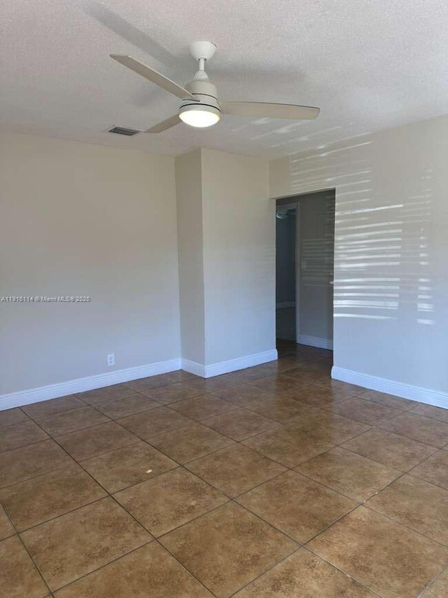 5701 SW 27th St unit 1, West Park, FL 33023 - photo 7