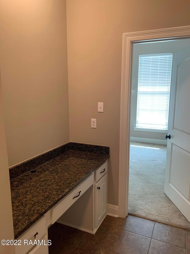 4 - 224 Woodhaven Rd