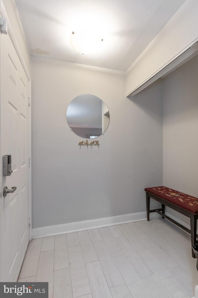 1781 Jonathan Way unit C, Reston, VA 20190 - photo 6