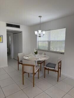 154 Valencia Blvd unit G, Delray Beach, FL 33446 - photo 6